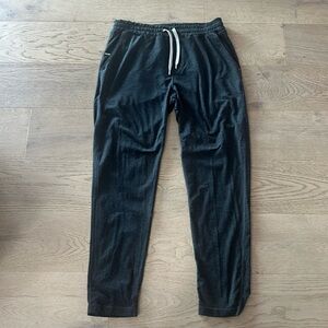 Vuori Charcoal Gray Performance Joggers Size Large